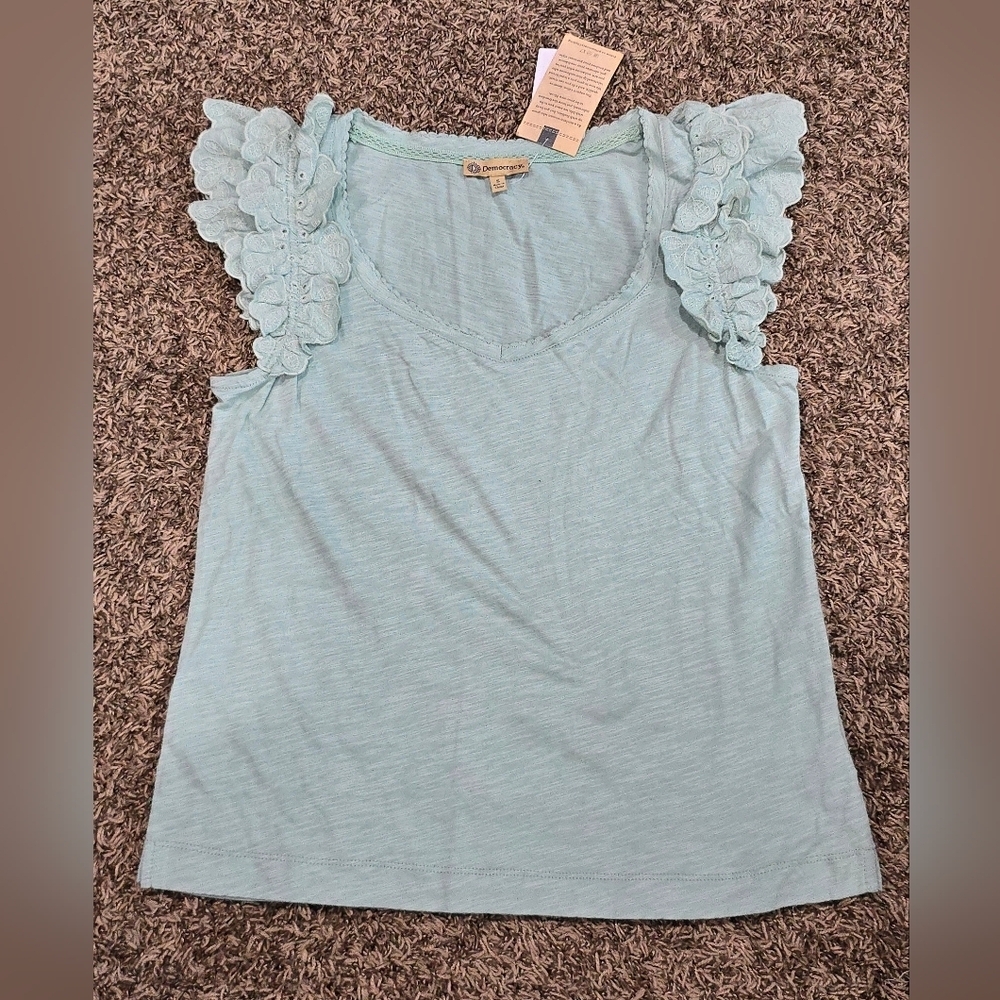 DEMOCRACY Tipped Ruffle Sleeve Knit Shirt Green Size S NWT